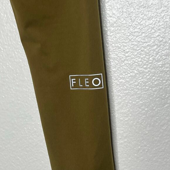 FLEO El Toro 7/8 Leggings High Rise Elastic Waist Tight Fit Green Womens Size S - Picture 6 of 8